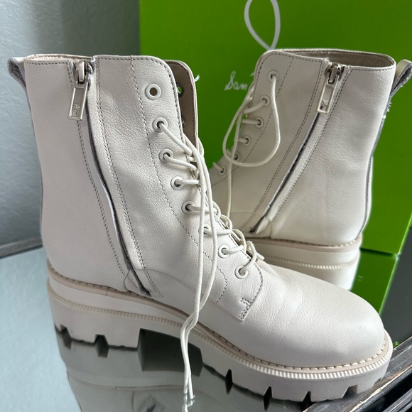 SAM EDELMAN

Garret Combat Boots
8.5 - Picture 10 of 11